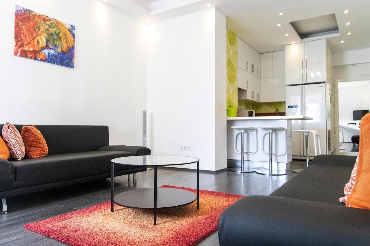 Helena Apartment With View On St. Stephan'S Basilica Budapeste Exterior foto