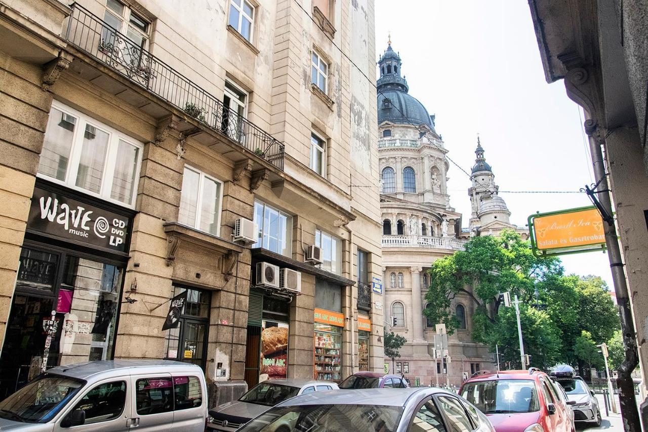 Helena Apartment With View On St. Stephan'S Basilica Budapeste Exterior foto