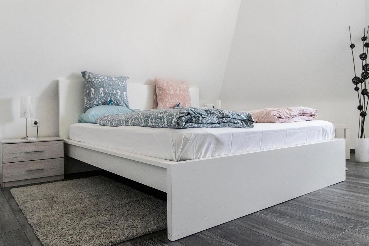 Helena Apartment With View On St. Stephan'S Basilica Budapeste Exterior foto