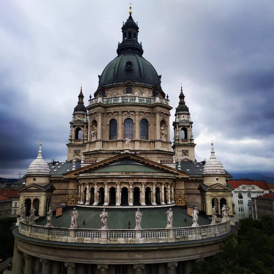 Helena Apartment With View On St. Stephan'S Basilica Budapeste Exterior foto