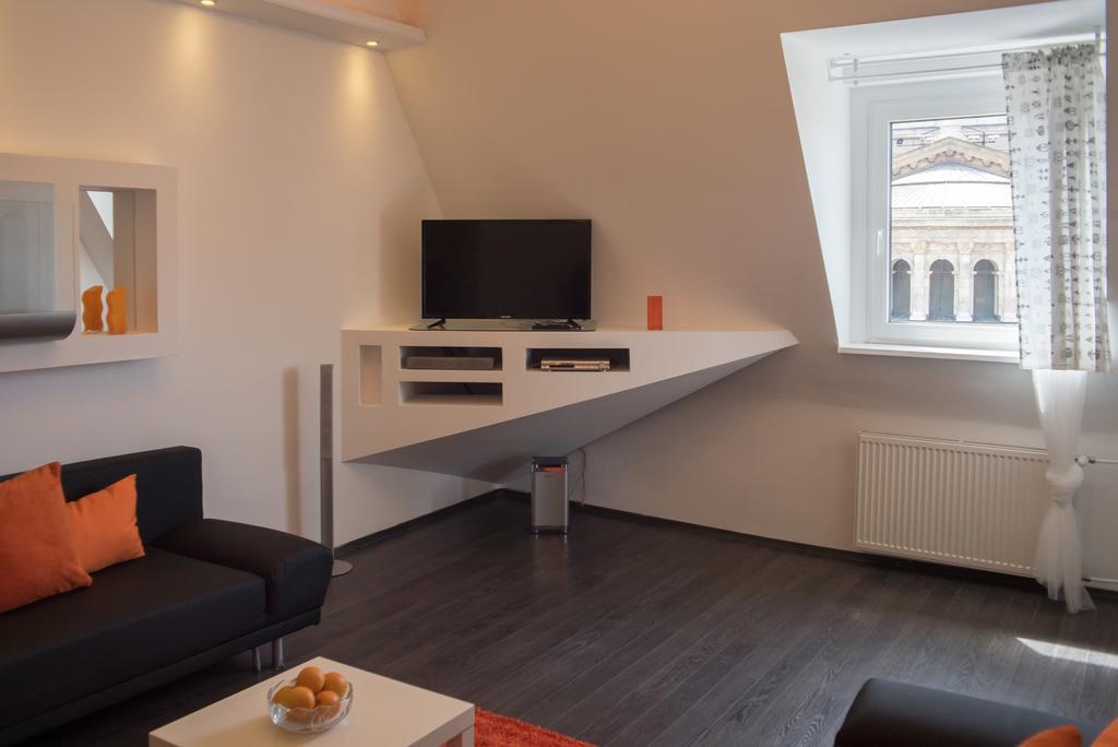 Helena Apartment With View On St. Stephan'S Basilica Budapeste Exterior foto